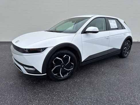 Certified 2023 Hyundai Ioniq 5 SEL w/ Cargo Package image 1