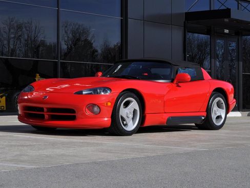Used 1994 Dodge Viper RT/10 image 3