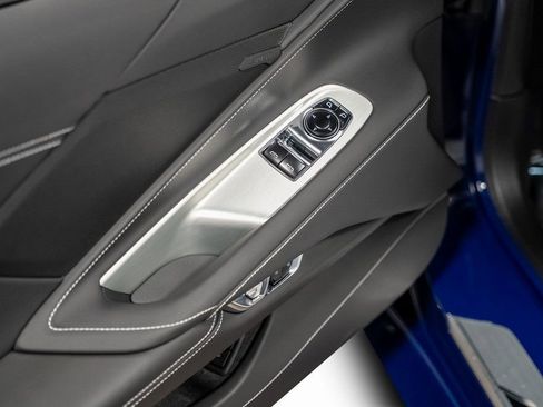 Used 2025 Chevrolet Corvette Stingray Coupe image 60