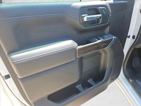 Used 2021 Chevrolet Silverado 1500 LT RWD image 13