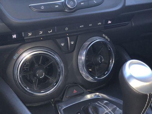 Used 2019 Chevrolet Camaro LT image 20