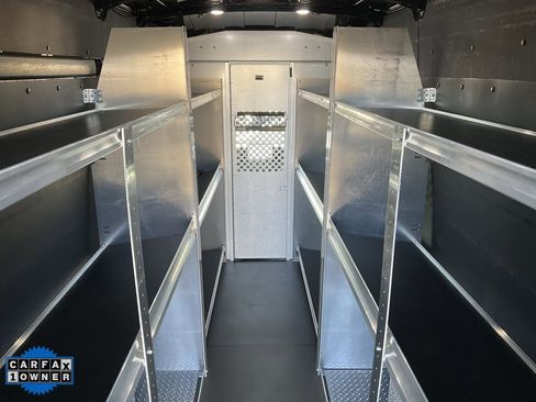 Used 2022 Ford E-Transit 148 High Roof Extended w/ Load Area Protection Package image 28