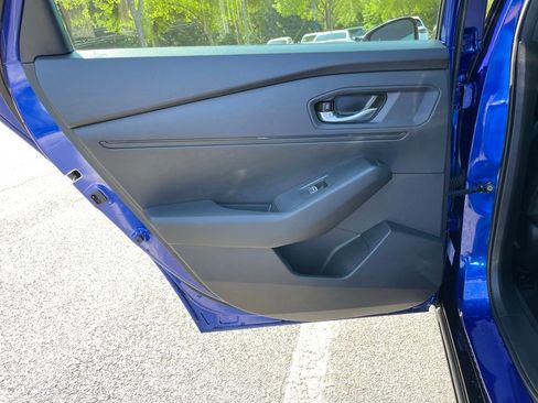 Used 2025 Honda Accord Sport image 38