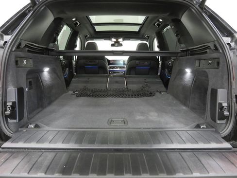 Used 2022 BMW X5 xDrive40i w/ M Sport Package AWD/4WD image 29