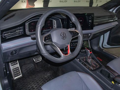 Used 2025 Volkswagen Jetta GLI Autobahn FWD image 5