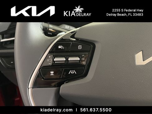 New 2025 Kia Niro EX image 26