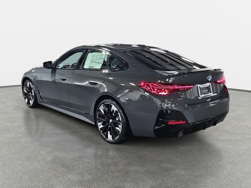 New 2026 BMW 430i w/ M Sport Package image 7