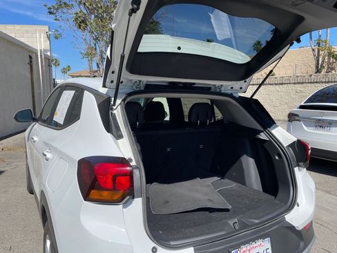 Used 2025 Buick Encore GX Preferred image 30