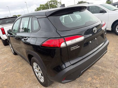 Used 2024 Toyota Corolla Cross L AWD/4WD image 4