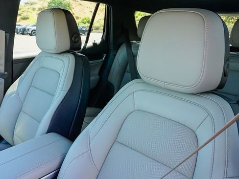 New 2026 GMC Terrain Elevation w/ Elevation Premium Package AWD/4WD image 13