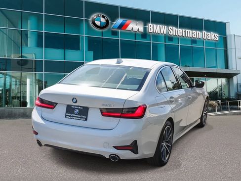 Used 2020 BMW 330i Sedan RWD image 4