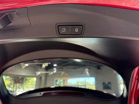 Used 2024 Alfa Romeo Stelvio Sprint image 32