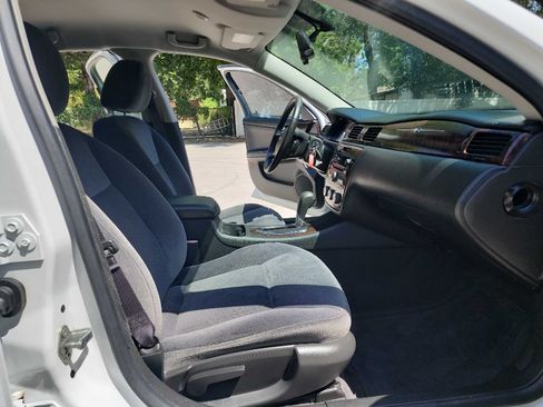 Used 2014 Chevrolet Impala Limited LS FWD image 32