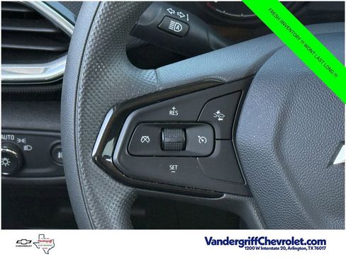 Used 2023 Chevrolet TrailBlazer LT FWD image 12
