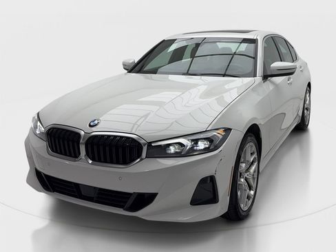 Used 2026 BMW 330i Sedan RWD image 4