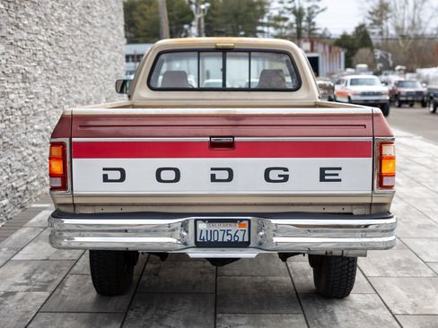Used 1993 Dodge D/W Truck 250 image 15
