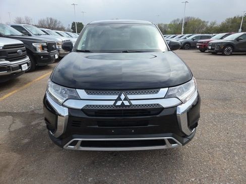 Used 2019 Mitsubishi Outlander ES image 7