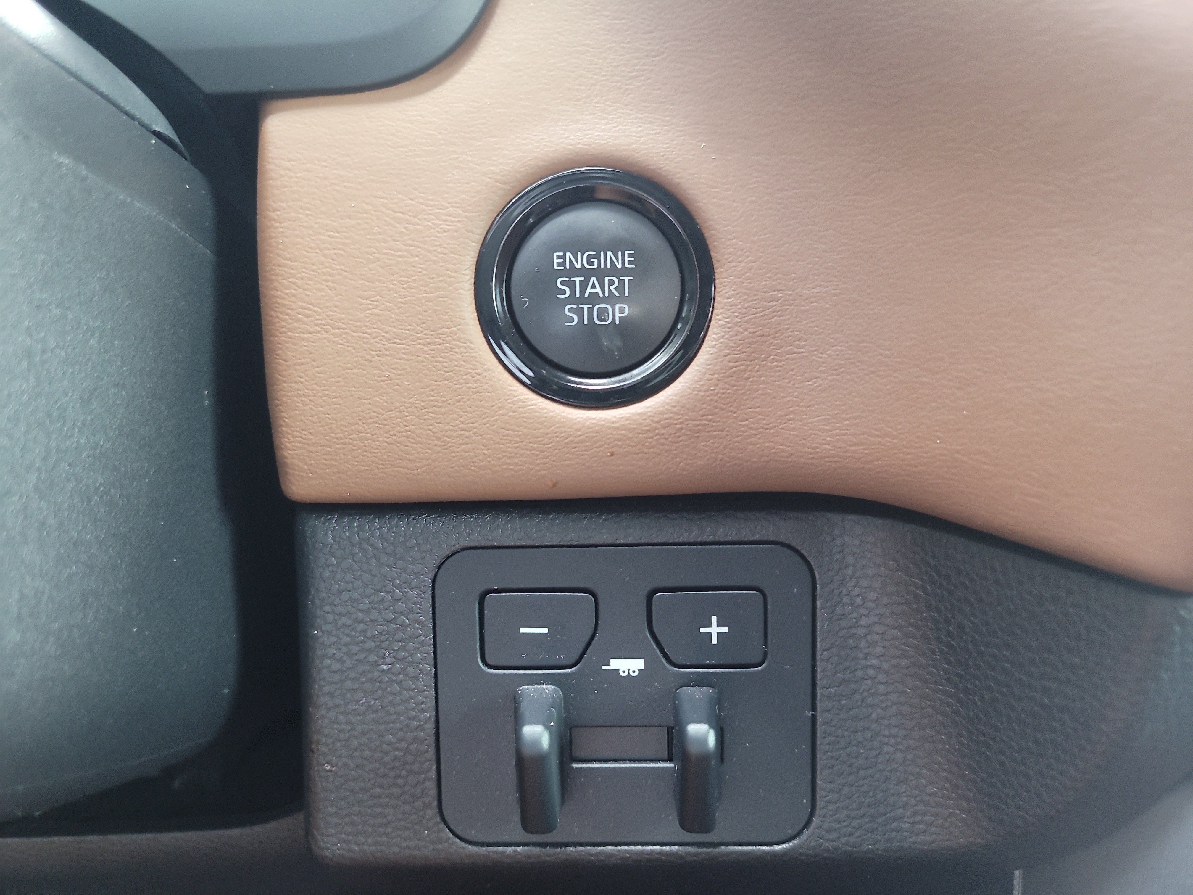 Certified 2025 Toyota Tundra 1794 Edition AWD/4WD image 30