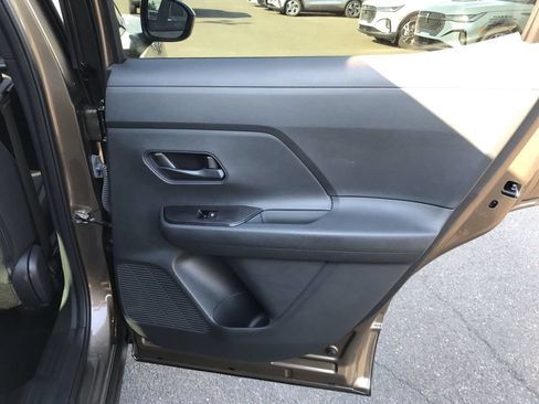 Used 2025 Nissan Kicks S FWD image 14