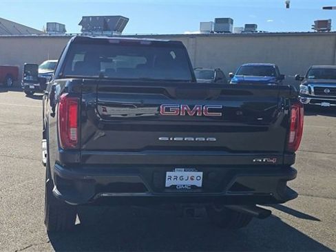 Used 2022 GMC Sierra 2500 AT4 w/ Snow Plow Prep/Camper Package image 3