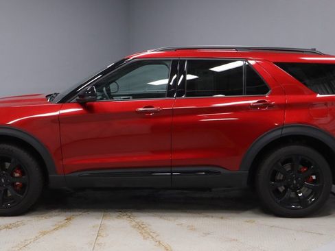 Certified 2022 Ford Explorer ST w/ Equipment Group 401A image 9