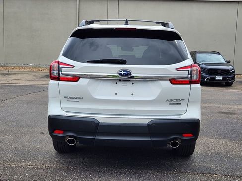 Used 2024 Subaru Ascent Limited w/ Technology Package AWD/4WD image 6