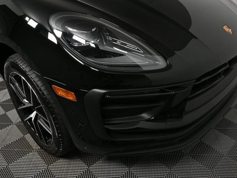 Certified 2025 Porsche Macan image 37