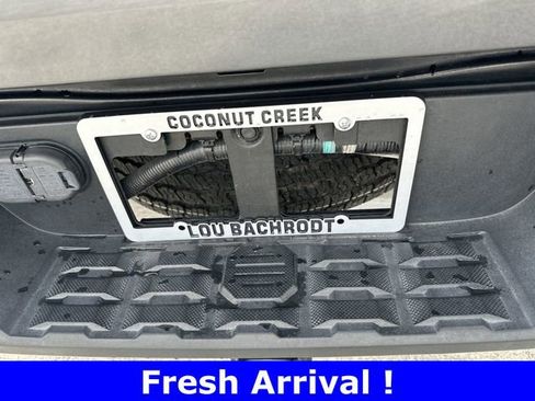 Used 2020 Toyota Tacoma TRD Off-Road w/ Technology Package image 13