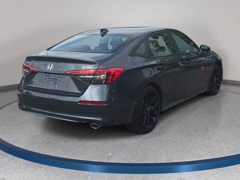 Used 2023 Honda Civic Sport image 5