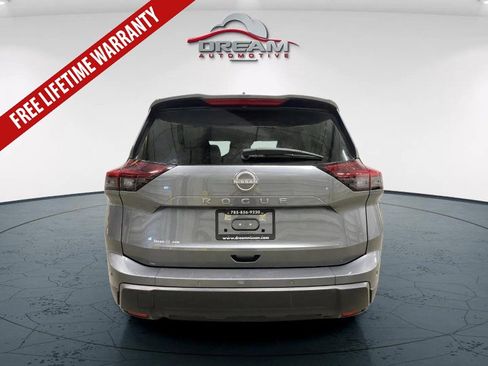 Used 2025 Nissan Rogue SV FWD image 16