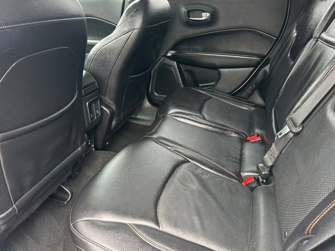 Used 2017 Jeep Compass Limited AWD/4WD image 12
