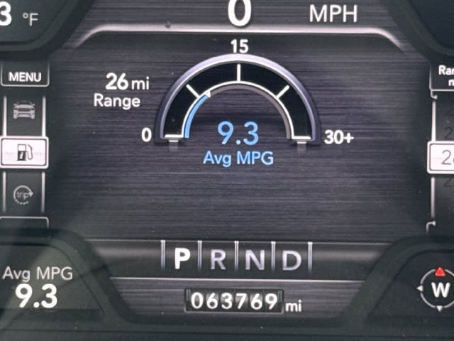 Used 2024 RAM 1500 Laramie AWD/4WD image 16