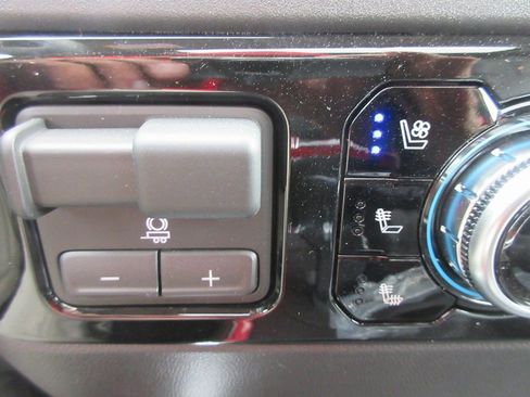 New 2026 GMC Sierra 1500 SLT w/ SLT Premium Plus Package image 18