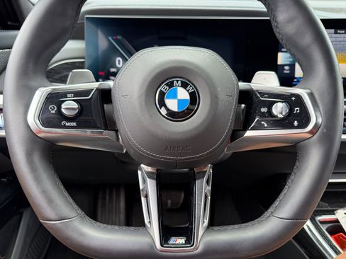 Used 2025 BMW 760i xDrive w/ Executive Package AWD/4WD image 27