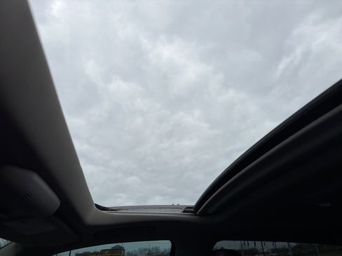 Used 2020 Toyota Tundra Limited image 12