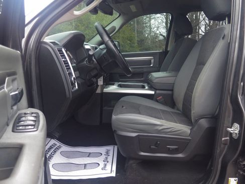 Used 2016 RAM 1500 Big Horn image 9