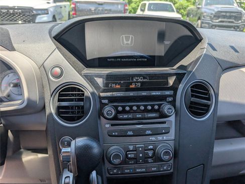 Used 2015 Honda Pilot Touring image 30