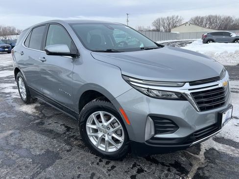 Used 2024 Chevrolet Equinox LT image 1