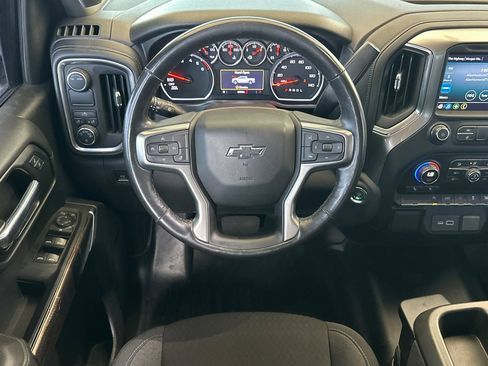 Used 2021 Chevrolet Silverado 1500 LT RWD image 17