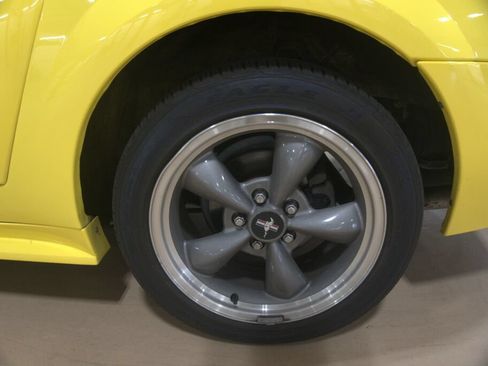 Used 2001 Ford Mustang GT RWD image 30