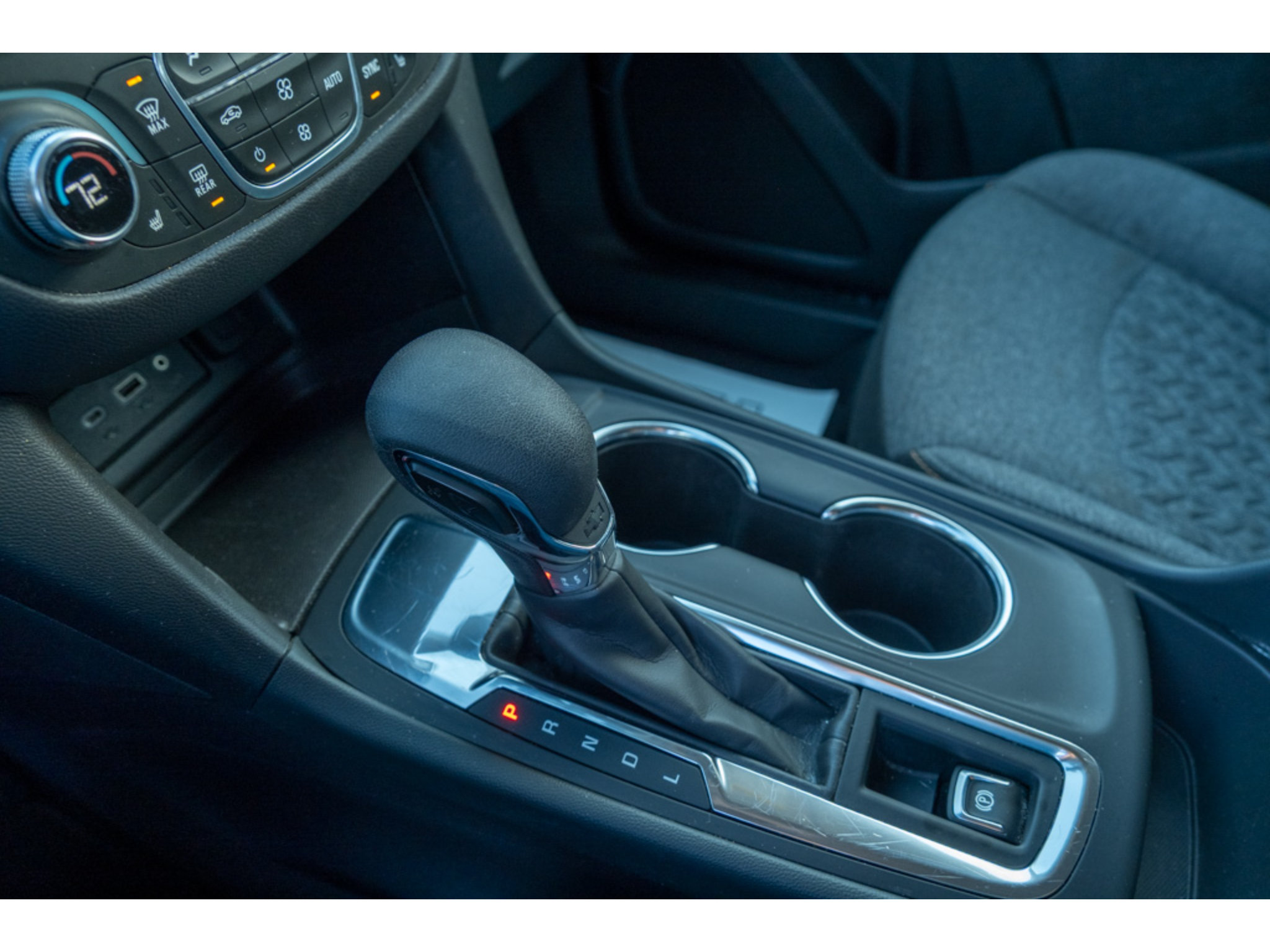 Used 2024 Chevrolet Equinox LT FWD image 25