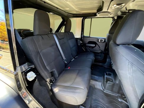 Certified 2022 Jeep Wrangler Unlimited Sport image 23