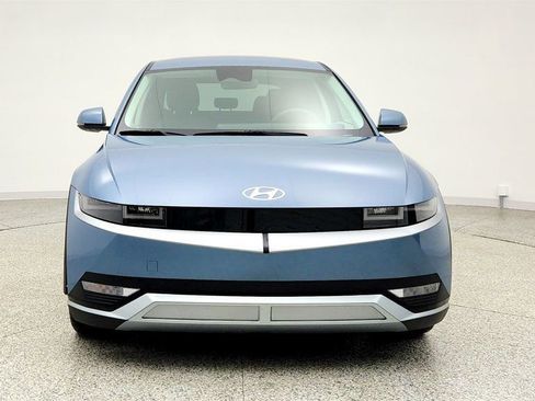 Used 2023 Hyundai Ioniq 5 SE image 2