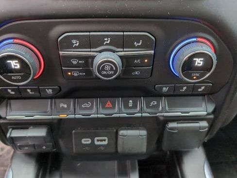 Used 2023 Chevrolet Silverado 2500 High Country image 19