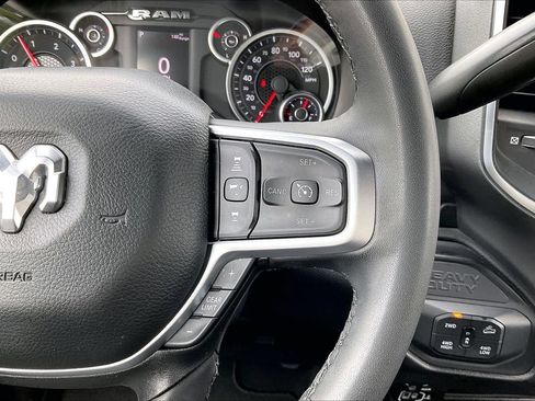 Used 2025 RAM 2500 Big Horn AWD/4WD image 30