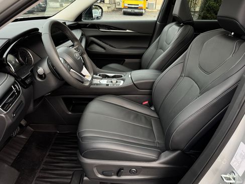 Used 2023 INFINITI QX60 Pure image 11