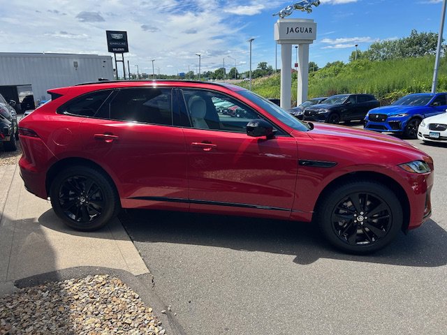 Used 2026 Jaguar F-PACE R-Dynamic S AWD/4WD image 7