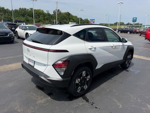 Used 2024 Hyundai Kona SEL AWD/4WD image 5