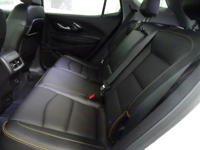 Certified 2024 GMC Terrain AT4 w/ Tech Package AWD/4WD image 4