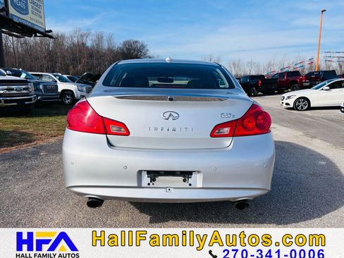 Used 2010 INFINITI G37 x Sedan w/ Premium Pkg image 4